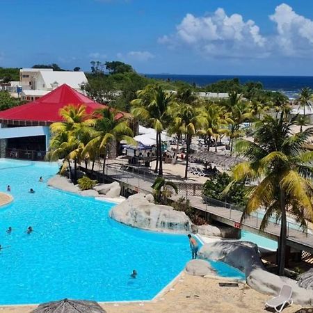 Agreable Studio Au Bord De Mer. Saint-Francois  Bagian luar foto